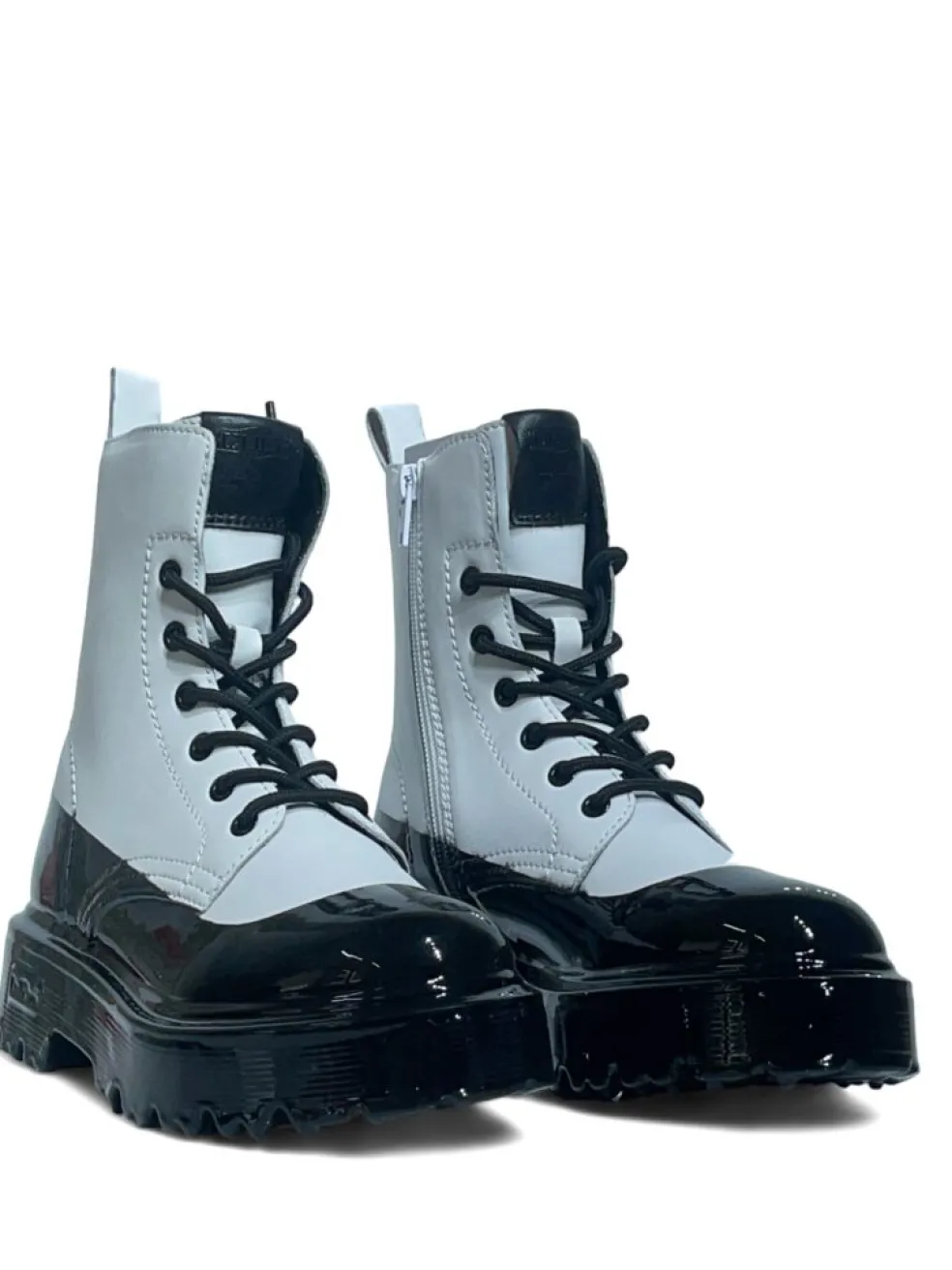 Anfibi donna “Cult” CLW398700/701 Collezione Autunno/Inverno 2024/2025 – Nero/Bianco e nero