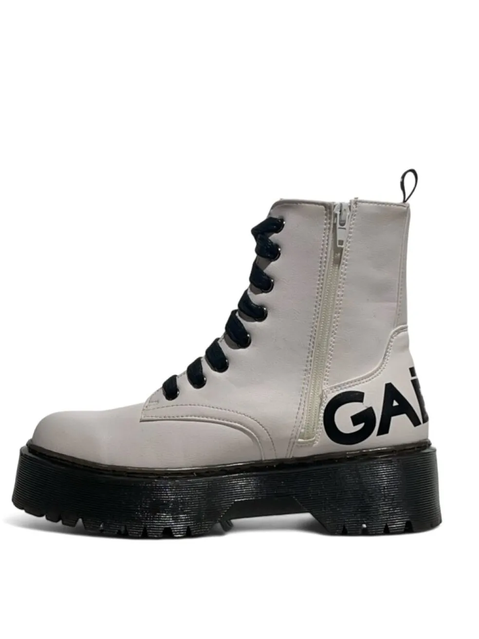 Anfibi donna “Gaelle Paris” GBDC2385 Collezione Autunno/Inverno 2024/2025 – Nero/Bianco