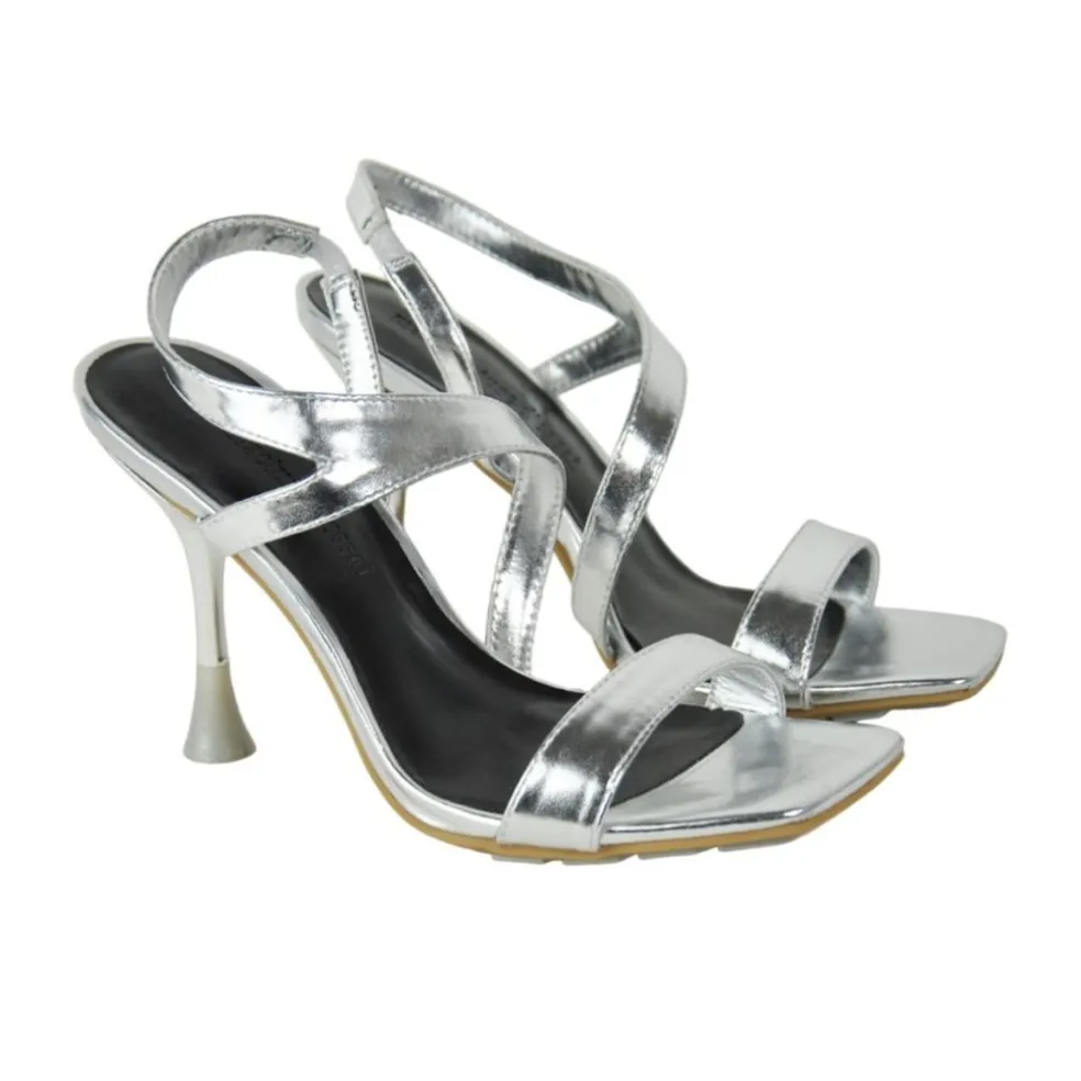 Sandali donna “Manufacture Dessai” V0573 Collezione Primavera/Estate 2025 Laminato – Platino/Argento
