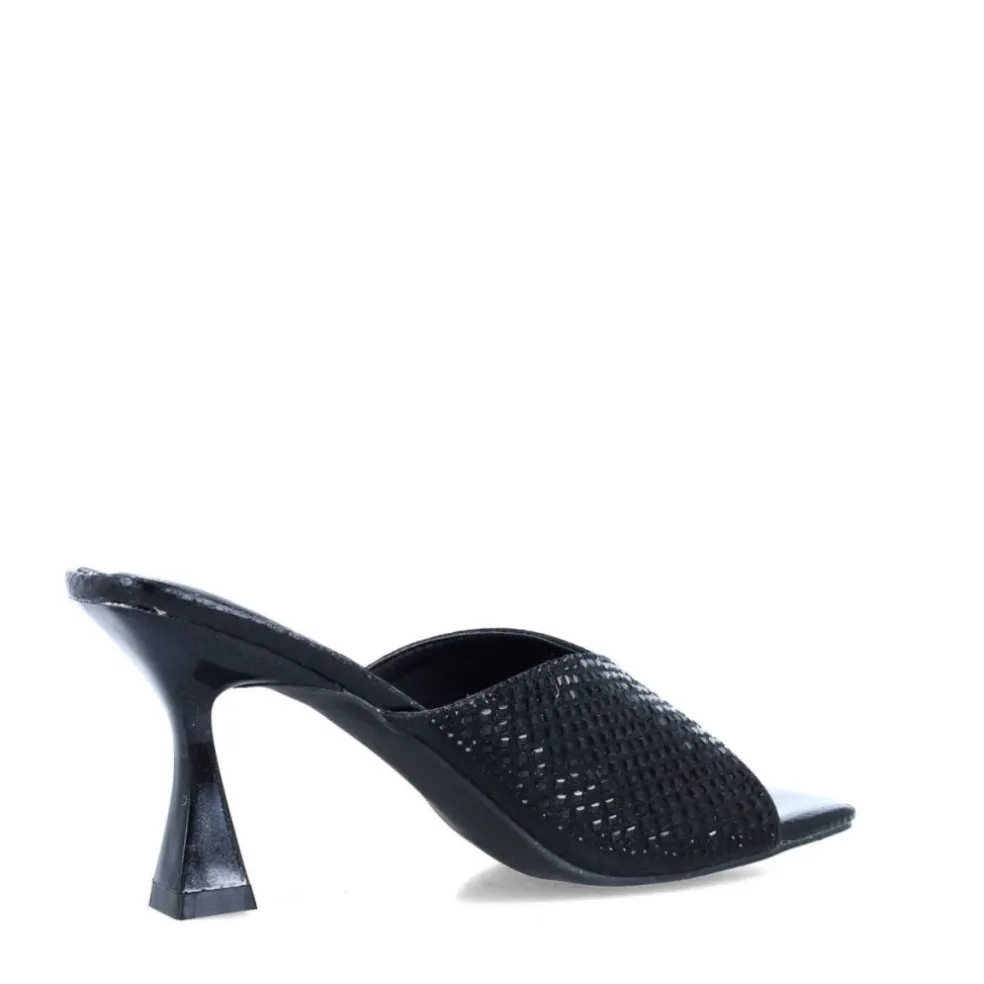 Scalzati donna “Menbur” 25182 Collezione Primavera/Estate 2025 – Nero