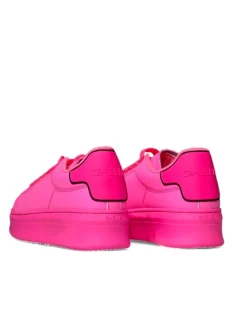 Sneakers donna “Gaelle Paris” GACAW00017 Collezione Primavera/Estate 2025 – Fusia fluo
