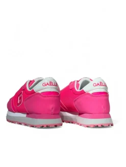Sneakers donna “Gaelle Paris” GACAW00025 Collezione Primavera/Estate 2025 – Verde cedro/Fucsia fluo