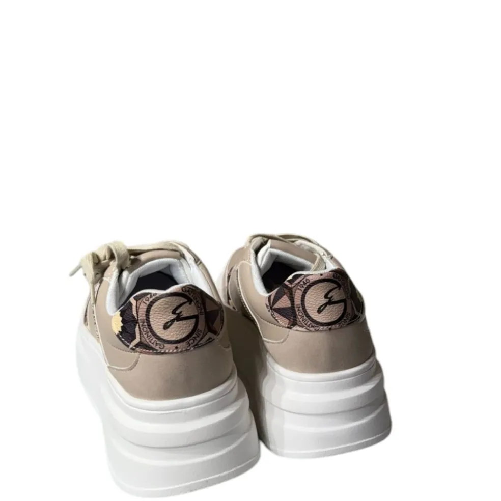 Sneakers Donna “Gattinoni” PINFL1436WTEN45 Collezione Primavera/Estate 2025 – Beige e Bianco